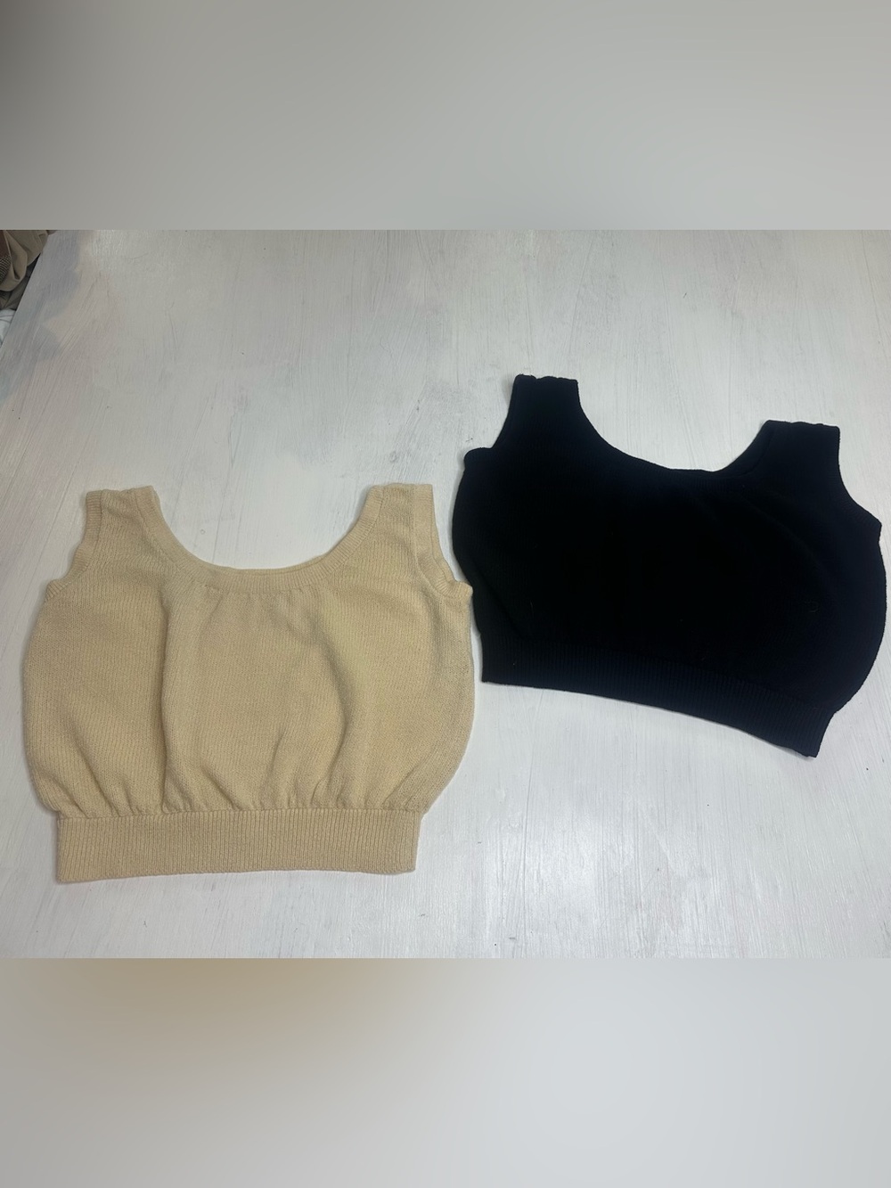 Vintage St John Sportswear Knit Tank Bundle Black And Beige Crop Tops USA Size L - Picture 2 of 14